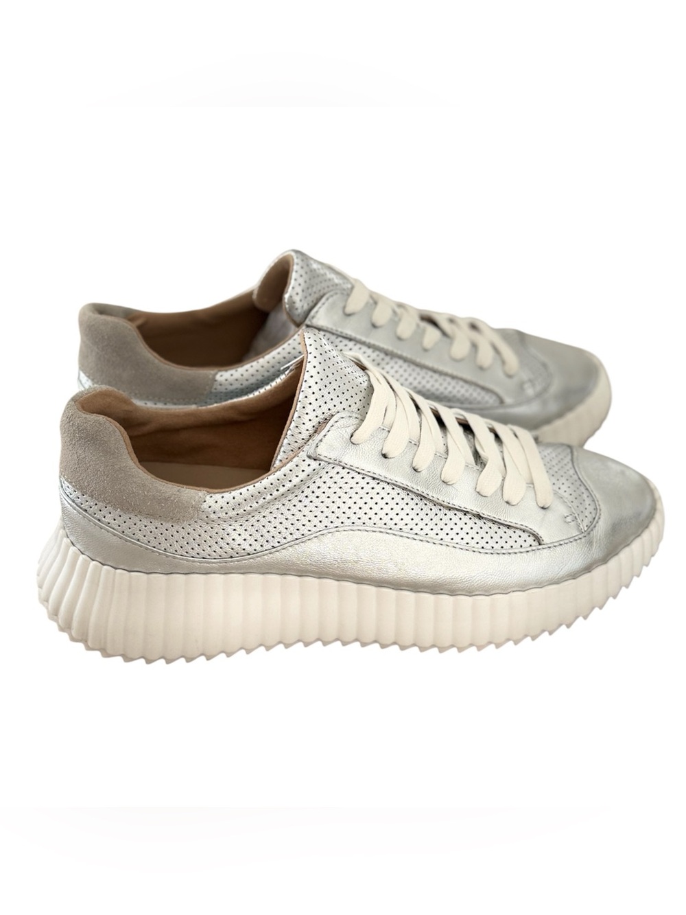 Silent D Clodette Pale Silver Leather Platform Sneaker Size 39 (EU) 8/8.5 (US)